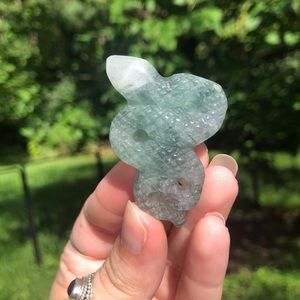Green fluorite snake carving